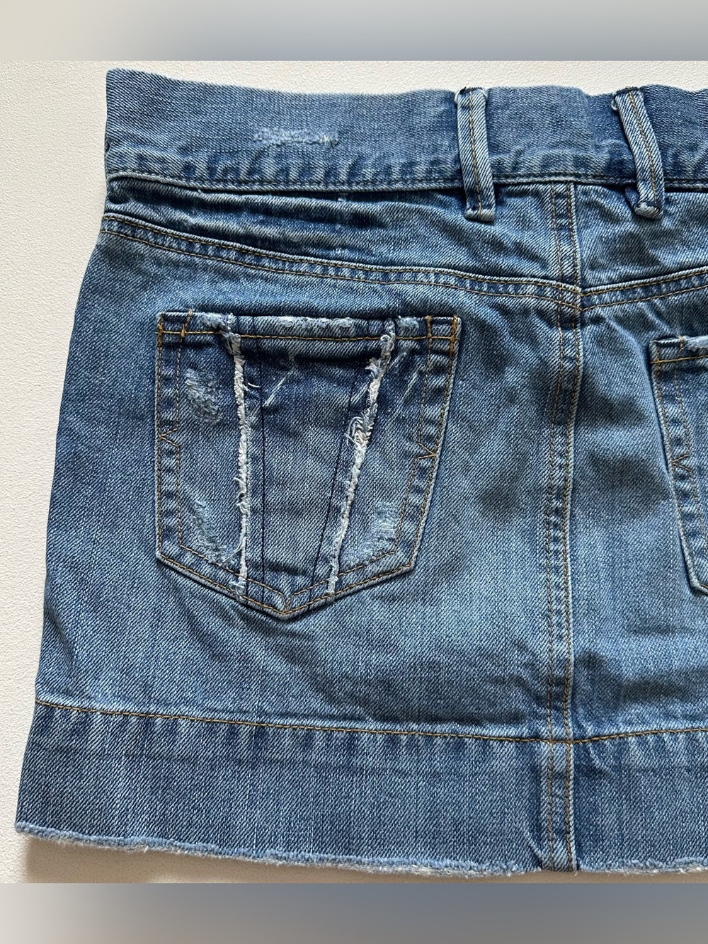 Old Navy Special Edition Blue Distressed Denim Mini Skirt Embroidered Size 2 - Picture 5 of 15